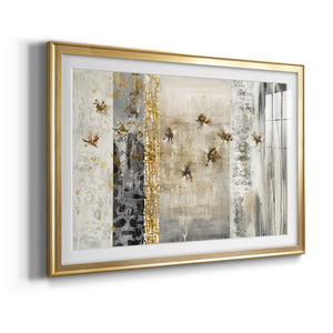 FarFalla Luster - Modern Framed Art Print