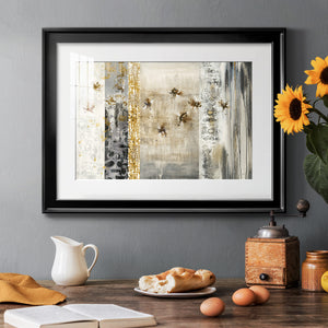 FarFalla Luster - Modern Framed Art Print
