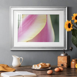 Delicate - Modern Framed Art Print