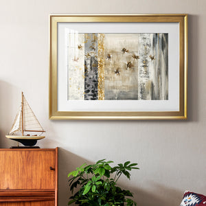 FarFalla Luster - Modern Framed Art Print