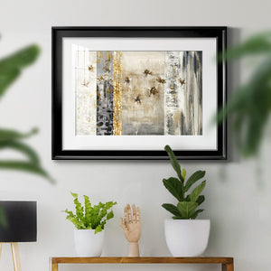 FarFalla Luster - Modern Framed Art Print