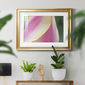 Delicate - Modern Framed Art Print
