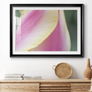 Delicate - Modern Framed Art Print